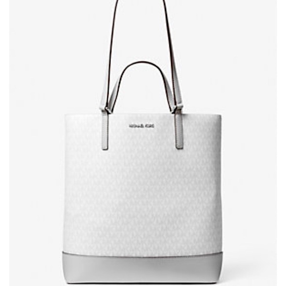 MICHAEL Michael Kors Handbags - Michael Kors EUC
